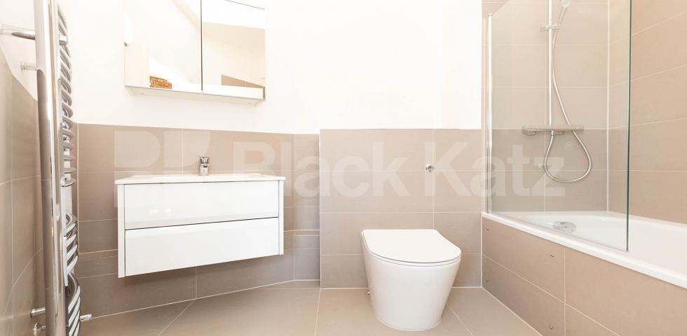 			2 Bedroom, 1 bath, 1 reception Apartment			 SPRINGFIELD HOUSE LOFTS-TYSSEN STREET, DALSTON/HAGGERSTON